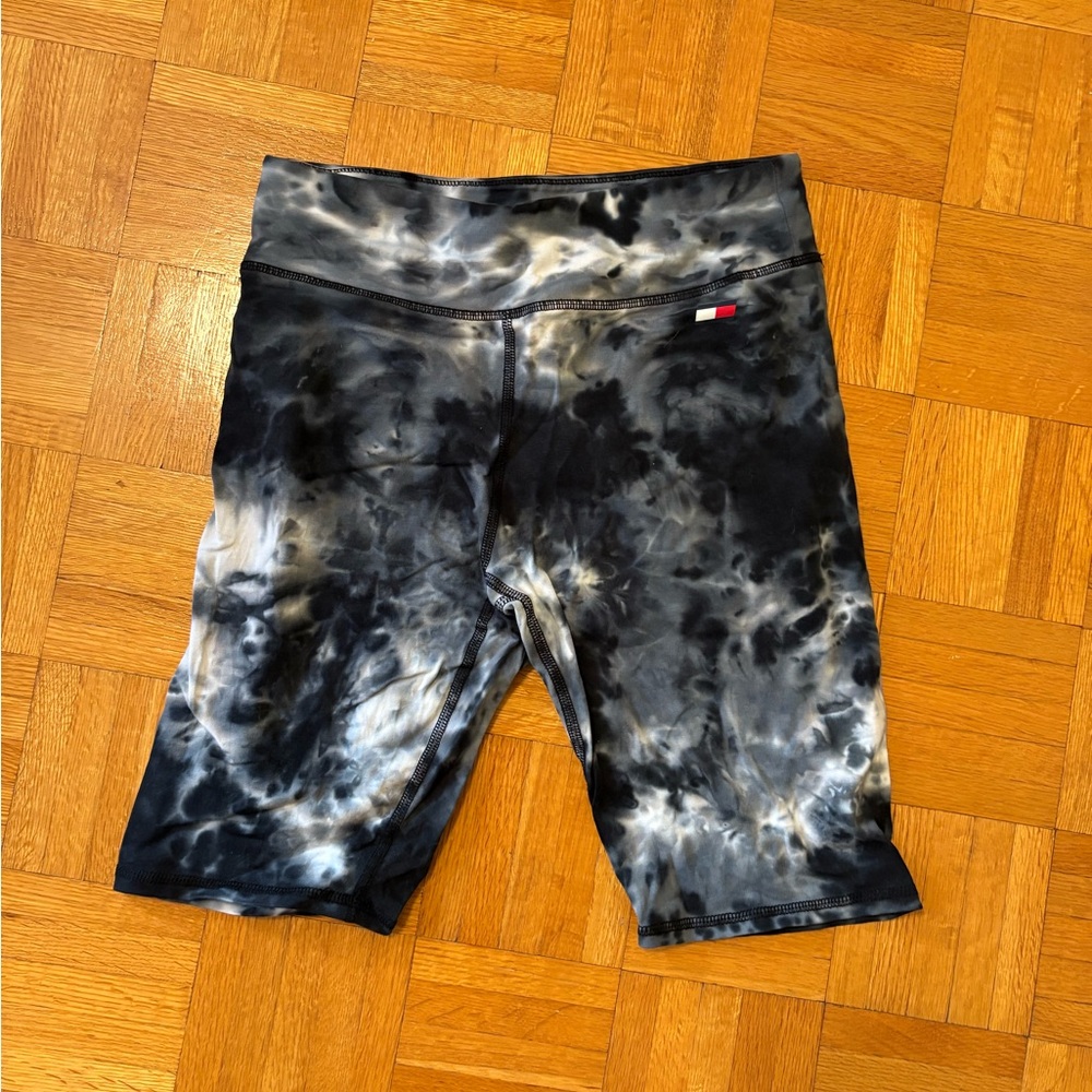 Tommy Hilfiger Sport Shorts | Size Small